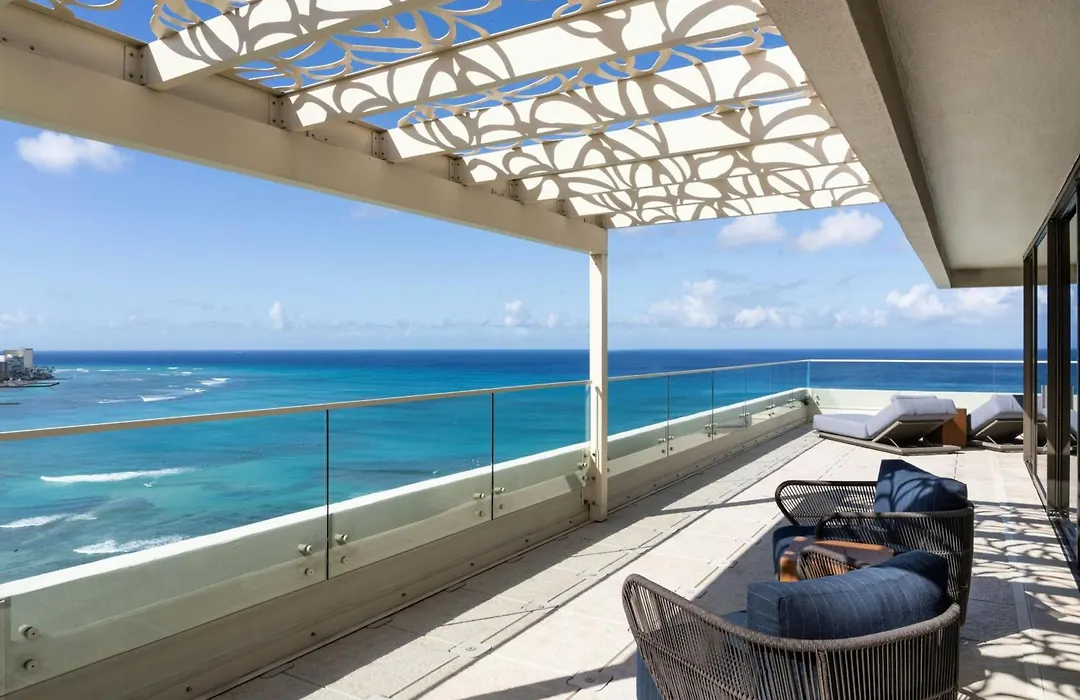 Moana Surfrider, A Westin Resort & Spa, Waikiki Beach-1